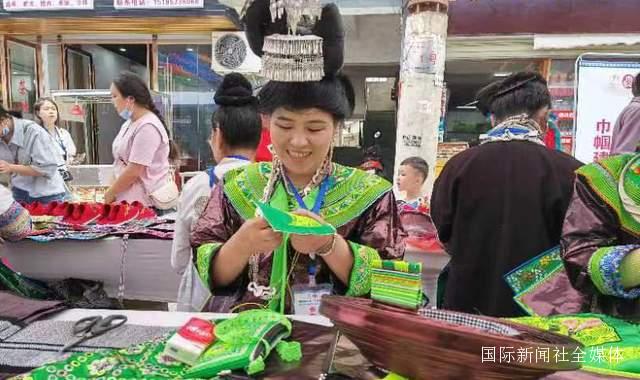 贵州从江:“文化和自然遗产日”非遗宣传展示活动火热进行中