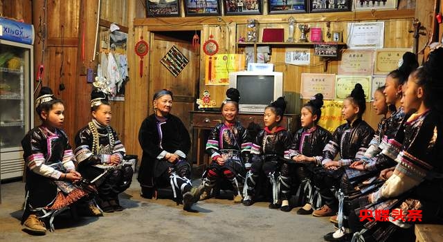 “侗乡最美女歌师”潘萨银花的传歌人生